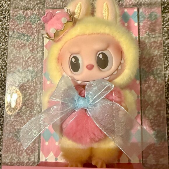 LOT of 2 Pop Mart The Monsters Let's Checkmate LABUBU KING AND QUEEN ~SEALED~ - Picture 7 of 10